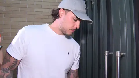 Carlo Costanzia, silencio total Carlo Costanzia, silencio total