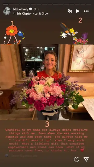 Blake Lively da las gracias a su madre Blake Lively da las gracias a su madre