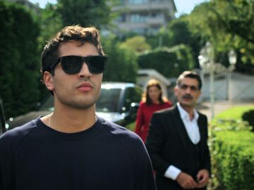 Ferit revoluciona la mansi&oacute;n este domingo: los Korhan, ante su mayor reto en Una nueva vida