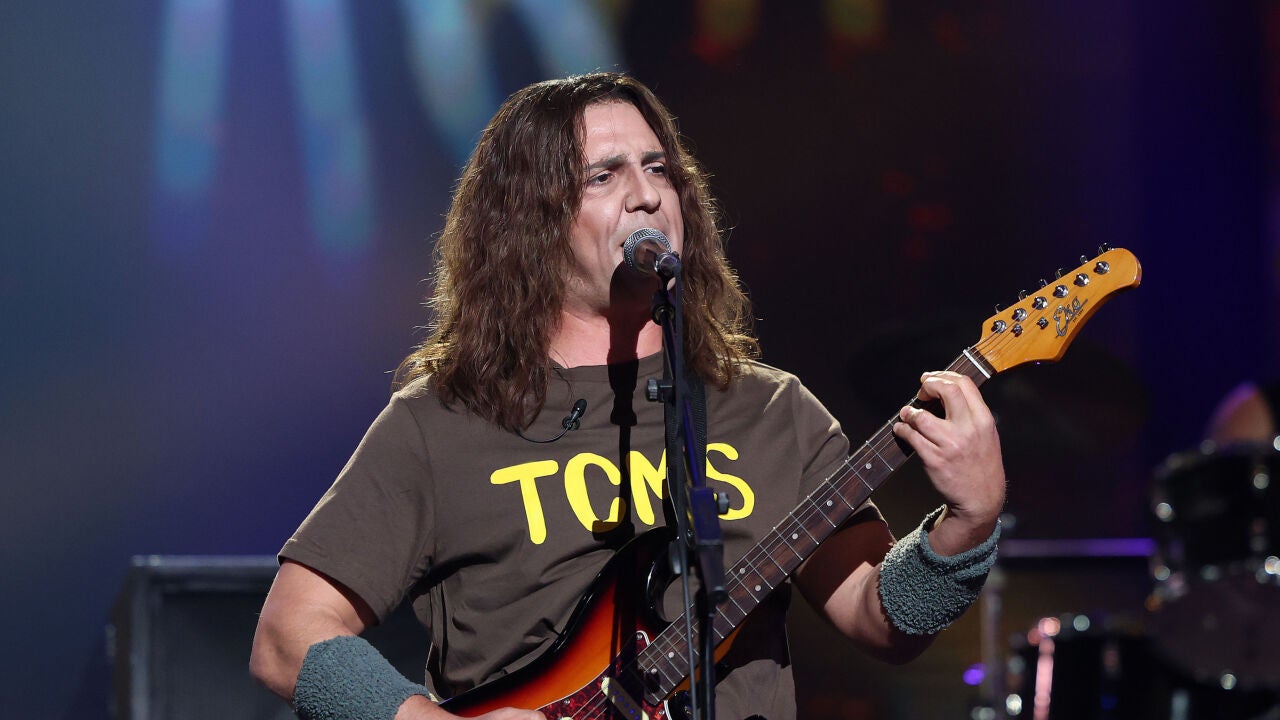 Fran Perea regresa como invitado a Tu cara me suena y se transforma en Extremoduro