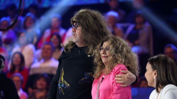 “Llamó a mi primo para darle la enhorabuena”: Lolita explica la anécdota que la relaciona indirectamente con Elton John 