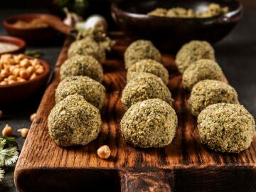 Bolitas de br&oacute;coli y garbanzos