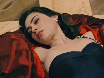 Mar&iacute;a despierta tras su ca&iacute;da... &iexcl;Est&aacute; muy d&eacute;bil, su vida corre peligro!