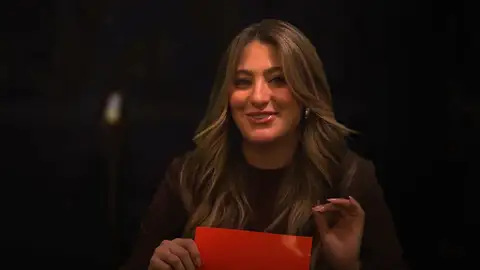 Eva y Cano aplauden a Carlos al descubrir a los traidores: "Ha conseguido que no sospechara de él" Eva y Cano aplauden a Carlos al descubrir a los traidores: "Ha conseguido que no sospechara de él"