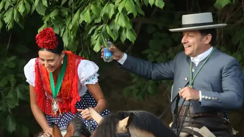 Victoria Federica recibe el bautizo en El Rocío Victoria Federica recibe el bautizo en El Rocío