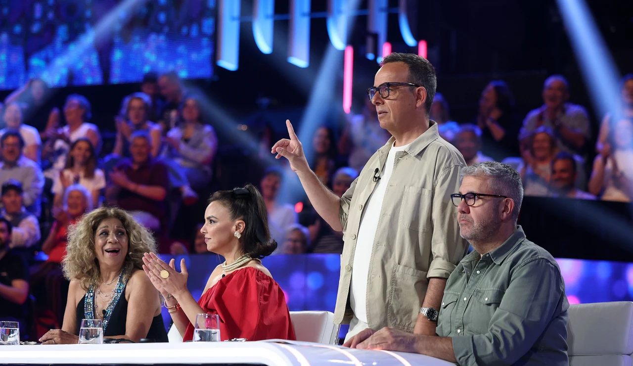 “Hoy no estoy de humor”: pique entre Manel Fuentes, Àngel Llàcer y Flo en el inicio de la décima gala de Tu cara me suena