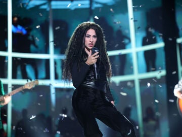 ¿La mejor imitación de Shakira de la historia? Melani emula a la cantante colombiana con ‘Inevitable’