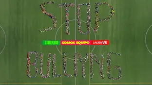 Una marea infantil grita "basta" al acoso escolar desde el cielo de Madrid Una marea infantil grita "basta" al acoso escolar desde el cielo de Madrid