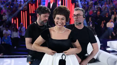 Del cumpleaños de Esperansa Grasia a un desfile canino: descubre todo lo que no se vio de la décima gala de Tu cara me suena Del cumpleaños de Esperansa Grasia a un desfile canino: descubre todo lo que no se vio de la décima gala de Tu cara me suena