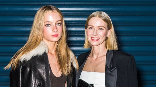 Naomi Watts y su hija Kai Schreiber en Nueva York