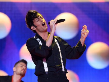 Mágico e hipnótico: Mikel Herzog Jr. hace vibrar al público con ‘Killing me softly with his song’ de Pitingo