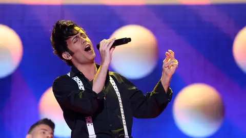 Mágico e hipnótico: Mikel Herzog Jr. hace vibrar al público con ‘Killing me softly with his song’ de Pitingo Mágico e hipnótico: Mikel Herzog Jr. hace vibrar al público con ‘Killing me softly with his song’ de Pitingo