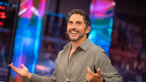 ¿Cómo se crean las relaciones íntimas en rodajes? ¡Descúbrelo de mano de Paco León! ¿Cómo se crean las relaciones íntimas en rodajes? ¡Descúbrelo de mano de Paco León!