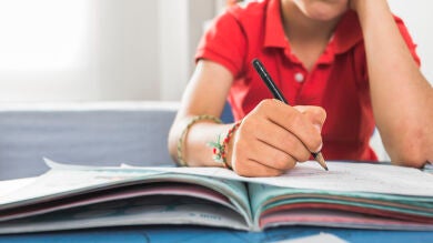 Repetir curso: Cómo gestionar las malas notas de nuestros hijos sin caer en castigos y culpas