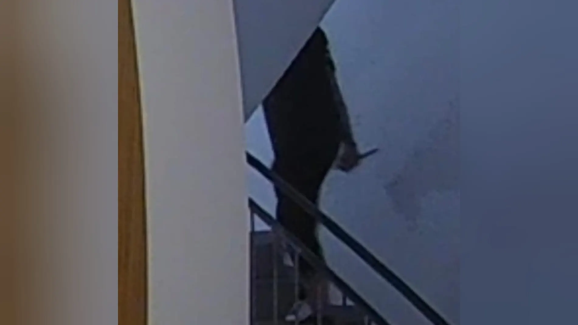 Vecino que amenaza a una familia en Motril Vecino que amenaza a una familia en Motril