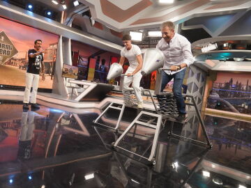 &iexcl;La carrera m&aacute;s lenta del mundo! Plex y Pablo Motos se enfrentan en una carrera de caballitos