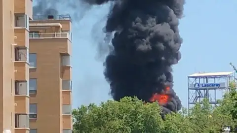 Incendio en una fábrica de Vitoria Incendio en una fábrica de Vitoria