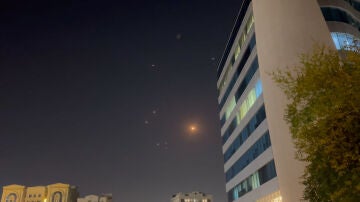 Imagen del ataque de Irán a la base militar de EEUU en Doha