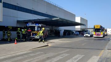 Bomberos en el Hospital La Fe de València