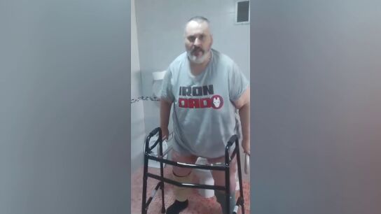 Una lecci&oacute;n de superaci&oacute;n: Jos&eacute; Mar&iacute;a, el hombre que sufr&iacute;a obesidad m&oacute;rbida en C&aacute;diz, ya puede caminar