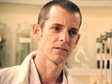 Cobeaga decide romper su relaci&oacute;n con Perfumer&iacute;as De la Reina: &ldquo;Este perfume no est&aacute; a la altura&rdquo;