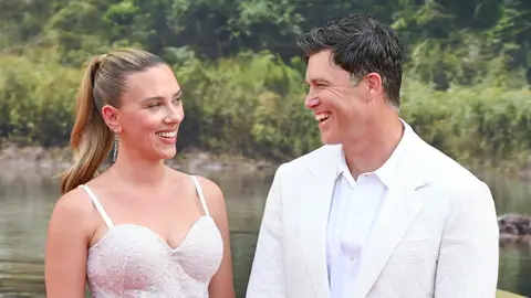 Scarlett Johansson y su marido Colin Jost en la premiere en Nueva York de la película Jurassic World: El Renacer Scarlett Johansson y su marido Colin Jost en la premiere en Nueva York de la película Jurassic World: El Renacer