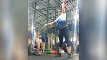Esther Mora, campeona del mundo en levantamiento de pesa rusa: ¡casi 12.000 kilos en media hora!