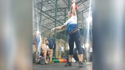 Esther Mora, campeona del mundo en levantamiento de pesa rusa: ¡casi 12.000 kilos en media hora! Esther Mora, campeona del mundo en levantamiento de pesa rusa: ¡casi 12.000 kilos en media hora!