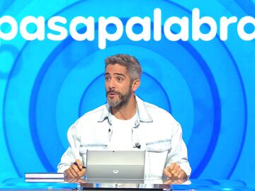Manu bromea con la edad de Roberto Leal en Pasapalabra: "Pens&eacute; que ibas a decir 28 empates" 
