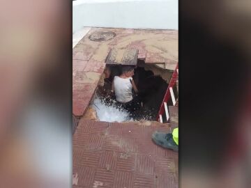 La señora en el socavón
