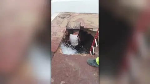 La señora en el socavón La señora en el socavón