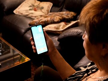 teléfono adaptado para personas mayores