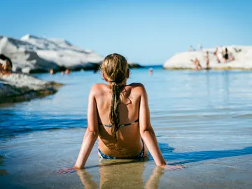 Mujer en la playa Mujer en la playa