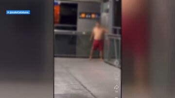 Hombre armado con un cuchillo