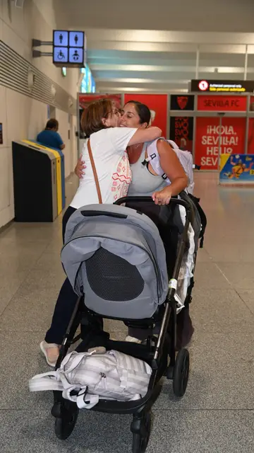 El reencuentro entre Merchi y Anabel Pantoja El reencuentro entre Merchi y Anabel Pantoja