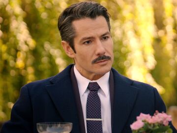 Cobeaga se le insin&uacute;a a Pelayo: &ldquo;&iquest;Qu&eacute; le parece si acabamos esta reuni&oacute;n en mi hotel?&rdquo;