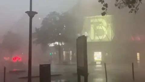 Tormenta en París Tormenta en París