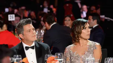 Raquel Perera, sobre cómo vio a Alejandro Sanz en la comunión de sus hijos tras la polémica con Ivet Playà Raquel Perera, sobre cómo vio a Alejandro Sanz en la comunión de sus hijos tras la polémica con Ivet Playà