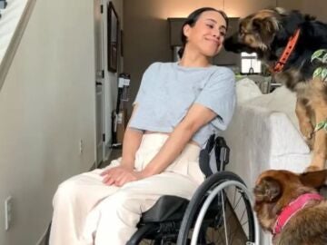 La influencer de fitness María Palen en silla de ruedas