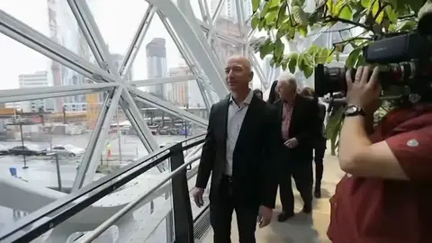 Efemérides de hoy 5 de julio de 2025: Jeff Bezos deja de ser el CEO de Amazon Efemérides de hoy 5 de julio de 2025: Jeff Bezos deja de ser el CEO de Amazon