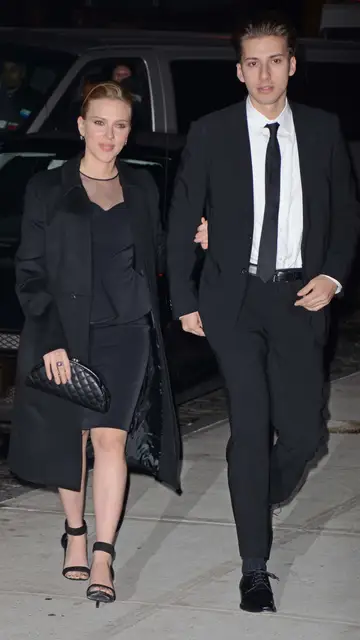 Scarlett Johansson y su hermano Hunter Scarlett Johansson y su hermano Hunter