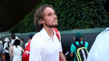 Tsitsipas, tras retirarse en primera ronda de Wimbledon