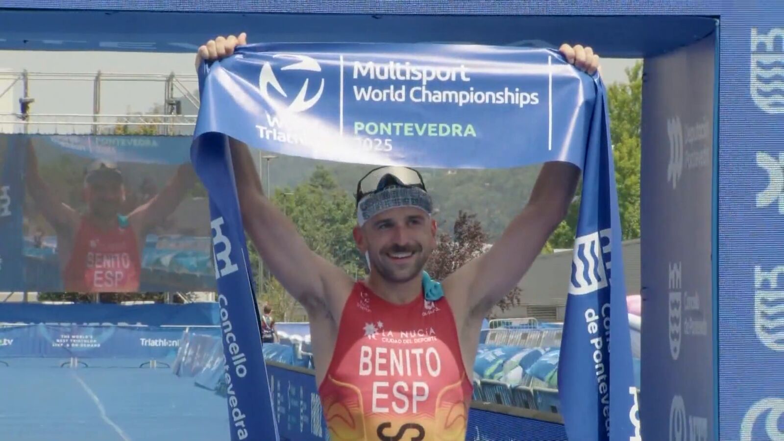 Antonio Benito repite como campeón del mundo de triatlón de larga distancia: 