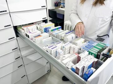La entrega de medicamentos a domicilio se realizará a todas las personas dependientes, que deberán solicitarlo
