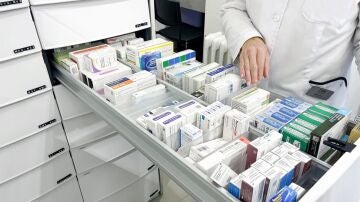 La entrega de medicamentos a domicilio se realizará a todas las personas dependientes, que deberán solicitarlo