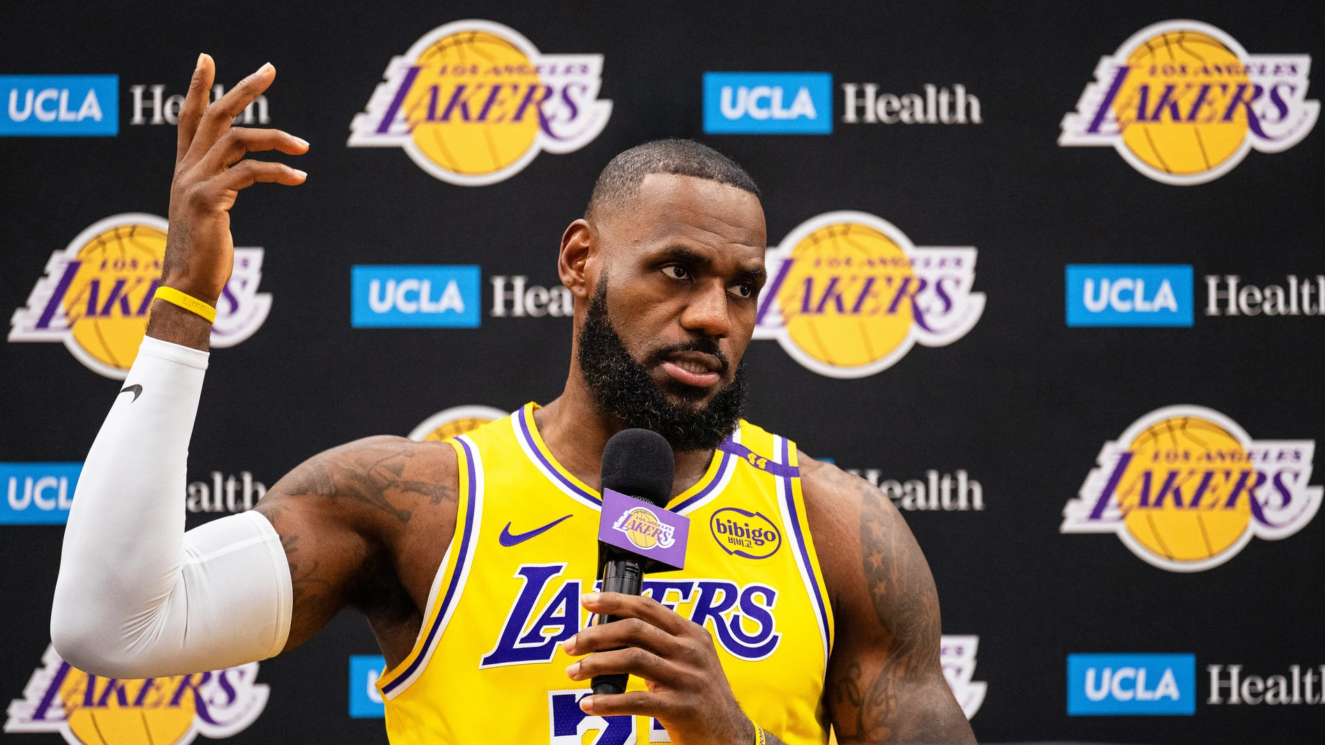 Este será el astronómico salario de Lebron James por seguir un año más en los Lakers: de los mejores pagados a sus 41 años Este será el astronómico salario de Lebron James por seguir un año más en los Lakers: de los mejores pagados a sus 41 años
