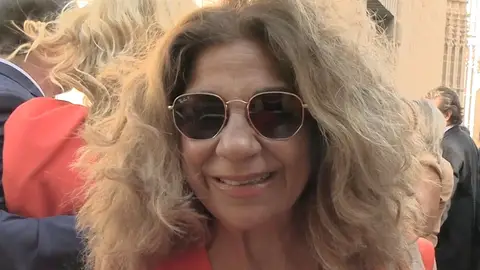 Lolita Flores en la boda de Paty, hija de Quique Sánchez Flores Lolita Flores en la boda de Paty, hija de Quique Sánchez Flores