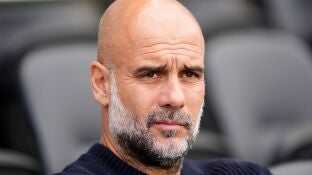 Guardiola entiende las cr&iacute;ticas de Klopp: "Quiz&aacute;s el Mundial nos destruya y seamos un desastre"