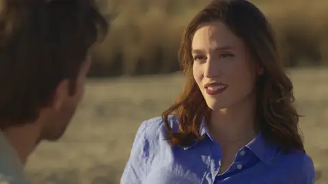 Descubre la cabecera de La Encrucijada antes de su estreno en Antena 3 Descubre la cabecera de La Encrucijada antes de su estreno en Antena 3