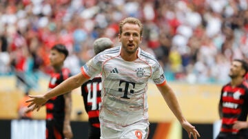 Harry Kane celebra uno de sus dos goles ante Flamengo